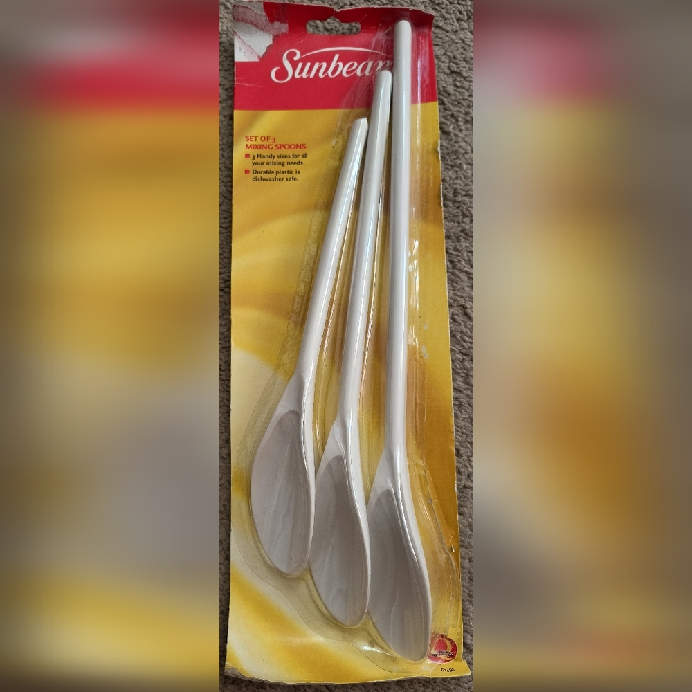 Sunbeam kitchen mixing spoons, 3 sizes, white, plastic, NWT